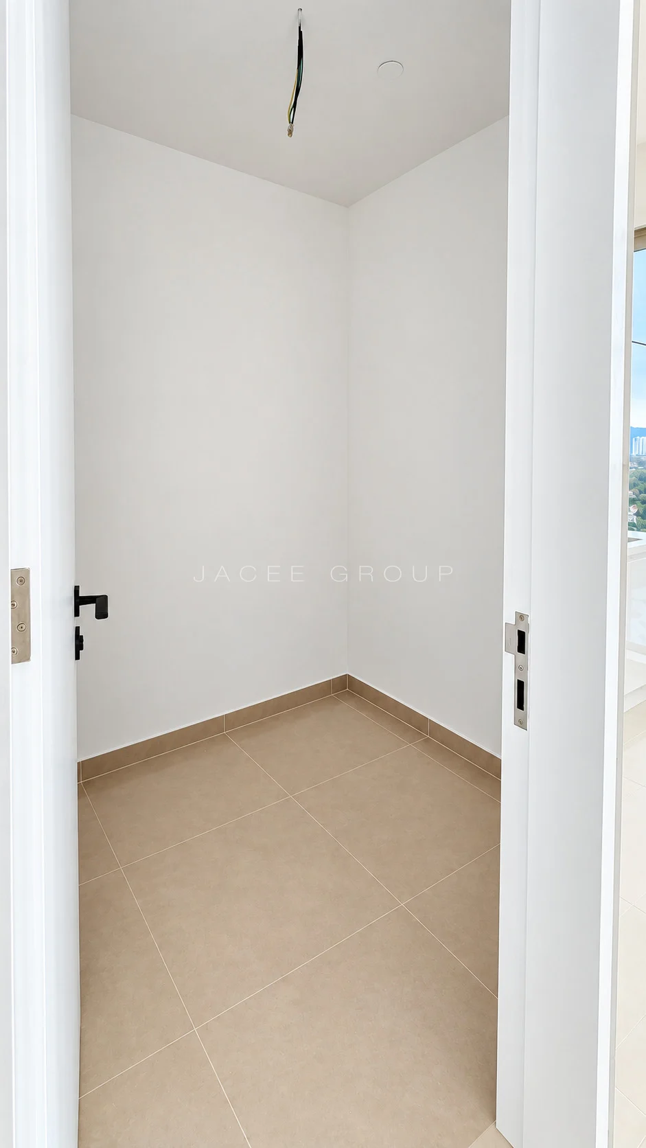 Crown Residences｜私人电梯与3间套房：附加房间